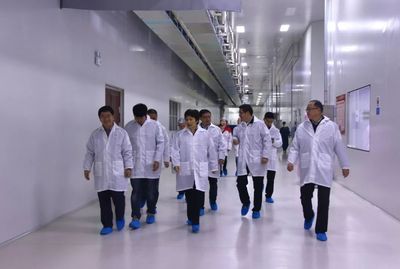 省科技廳黨組書記何杏仁考察開發(fā)區(qū)新能源企業(yè) 強調(diào)大力支持高新產(chǎn)業(yè)與技術(shù)研發(fā)